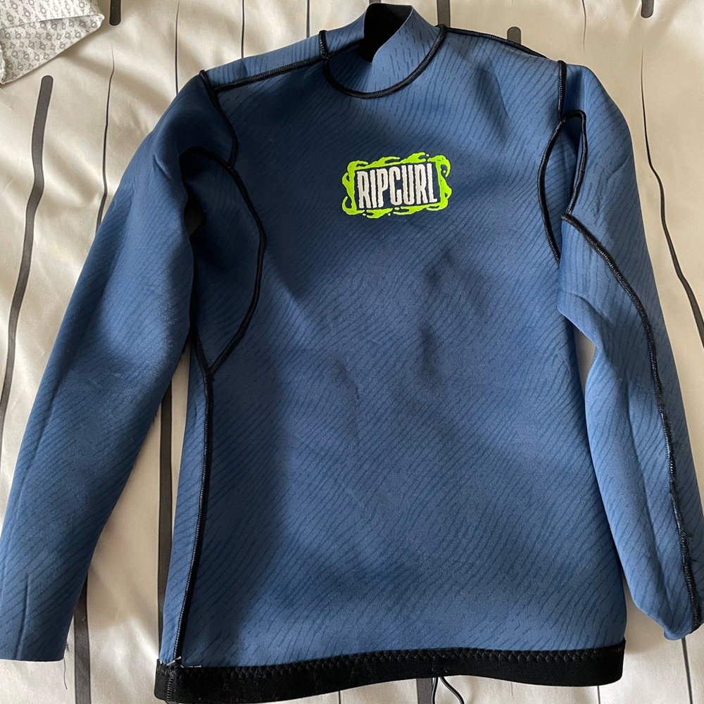 Reversible RipCurl wetsuit jacket. - Picture 1 of 2